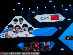 出色防守引爆全场！，Uzi意外战胜皇家马德里再创辉煌时刻